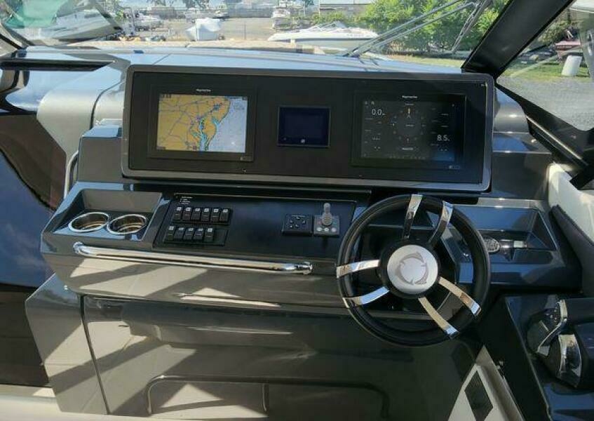 Meant To Be 36ft Greenline Yacht For Sale