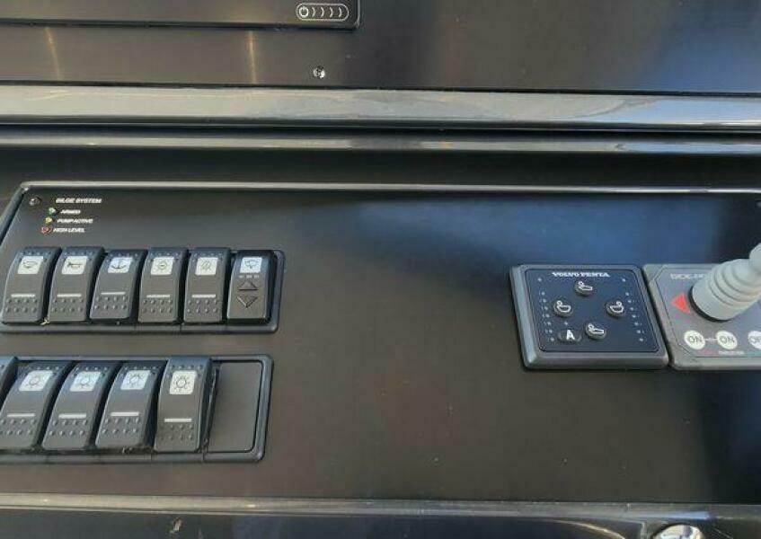 36' 2020 Greenline NEO Hard Top