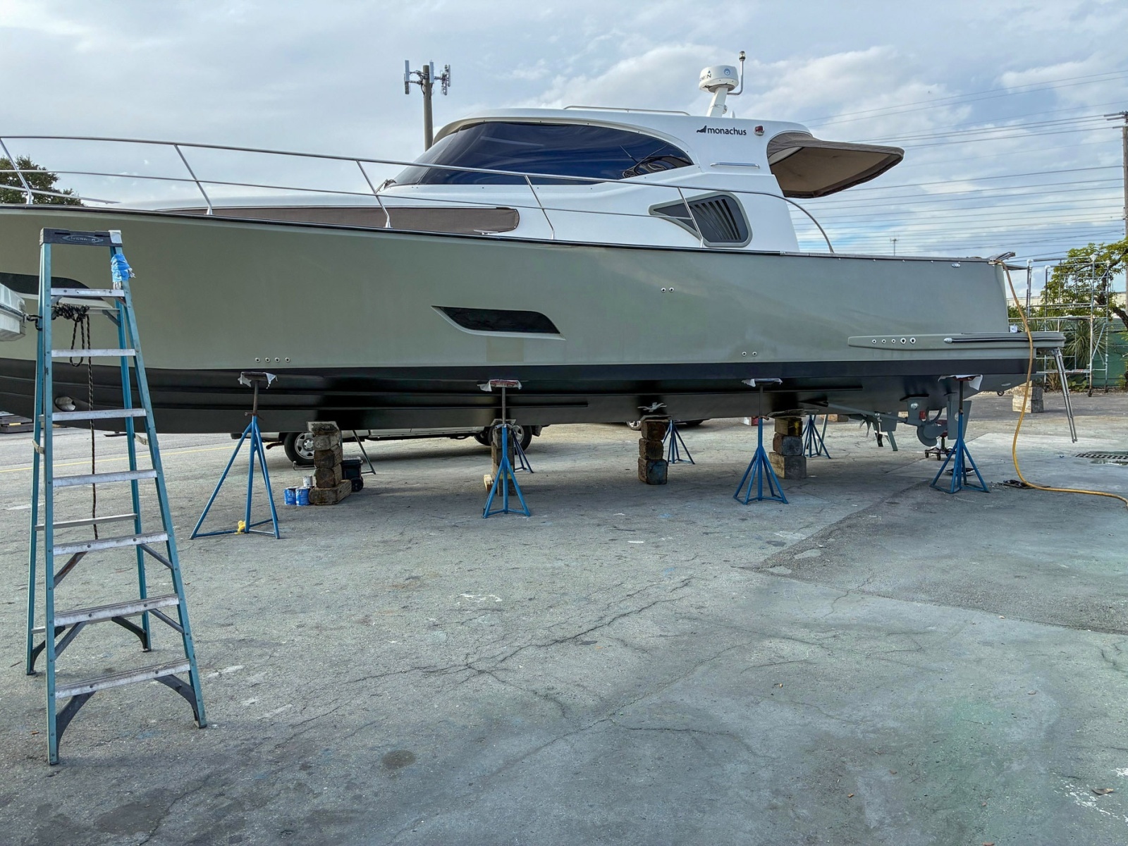 45 Issa 45ft Monachus Issa Yacht For Sale