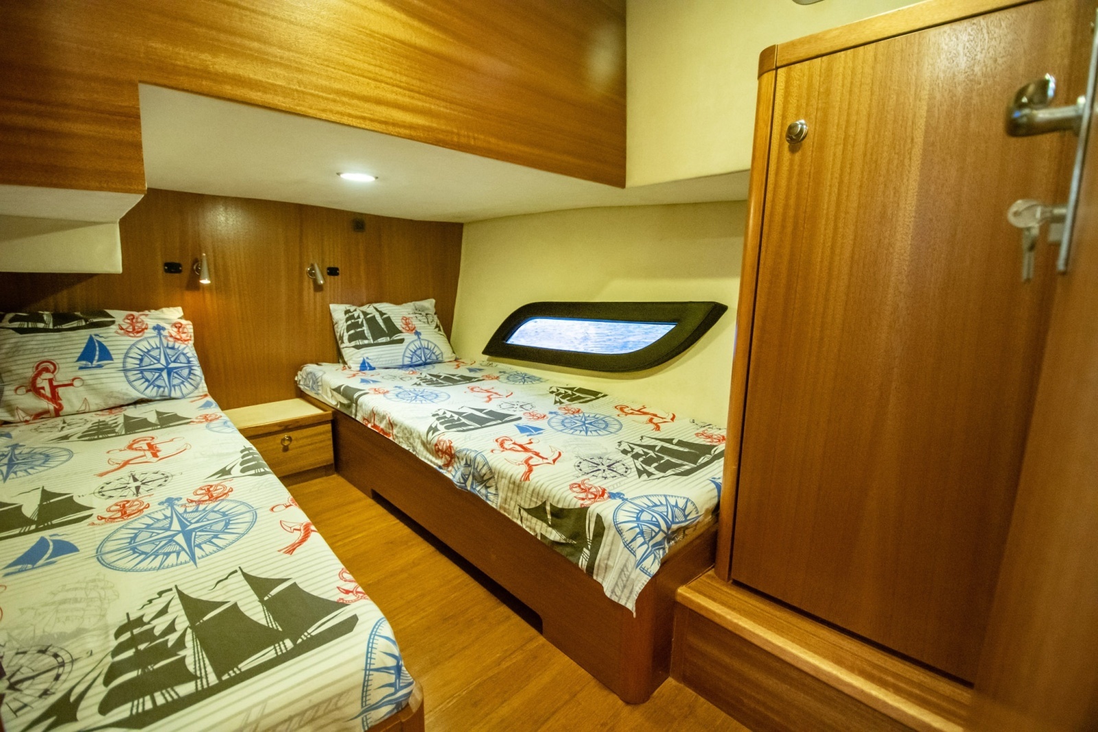 45 Issa 45ft Monachus Issa Yacht For Sale