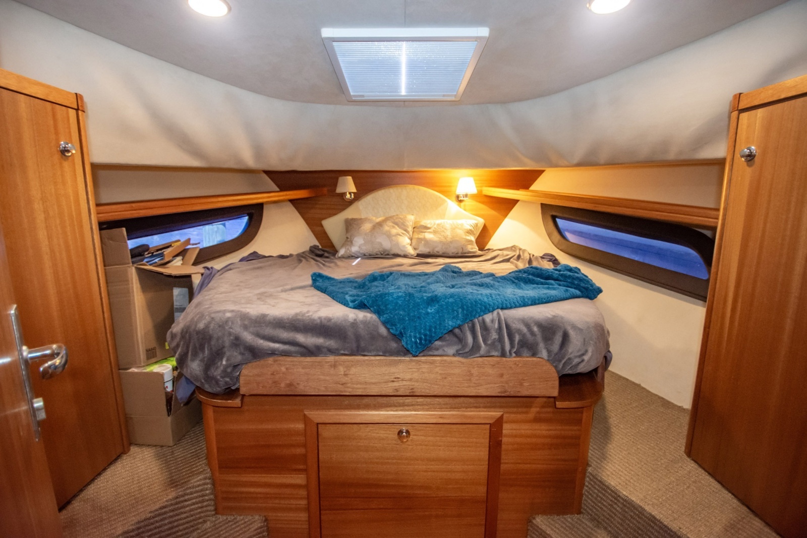 45 Issa 45ft Monachus Issa Yacht For Sale