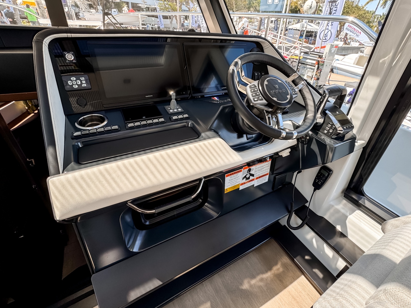 43' 2026 Wellcraft 44 Explorer