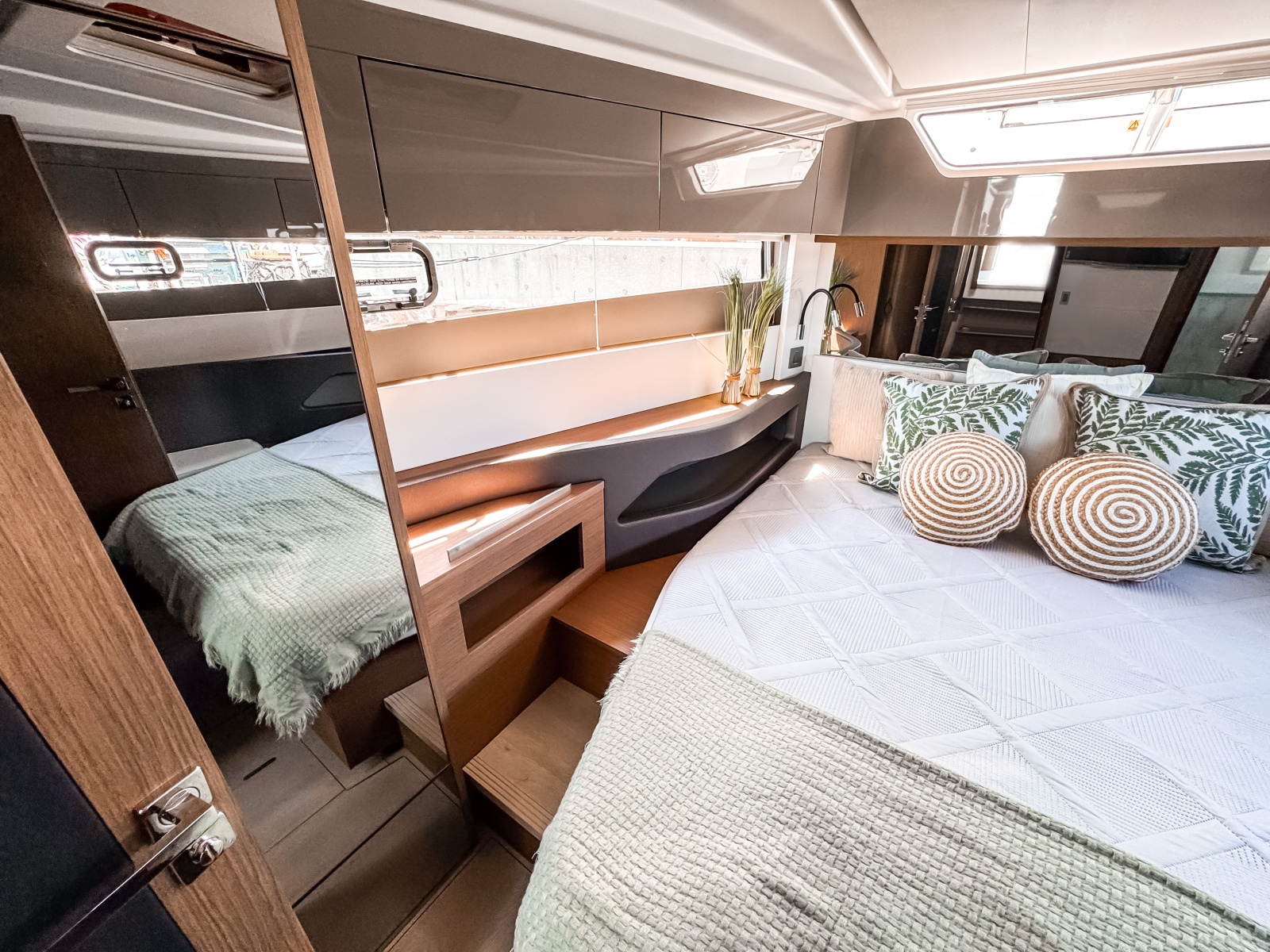 43' 2026 Wellcraft 44 Explorer