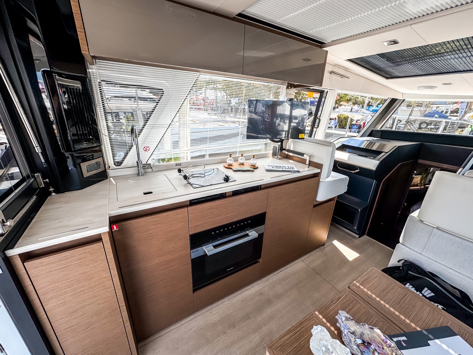 43' 2026 Wellcraft 44 Explorer