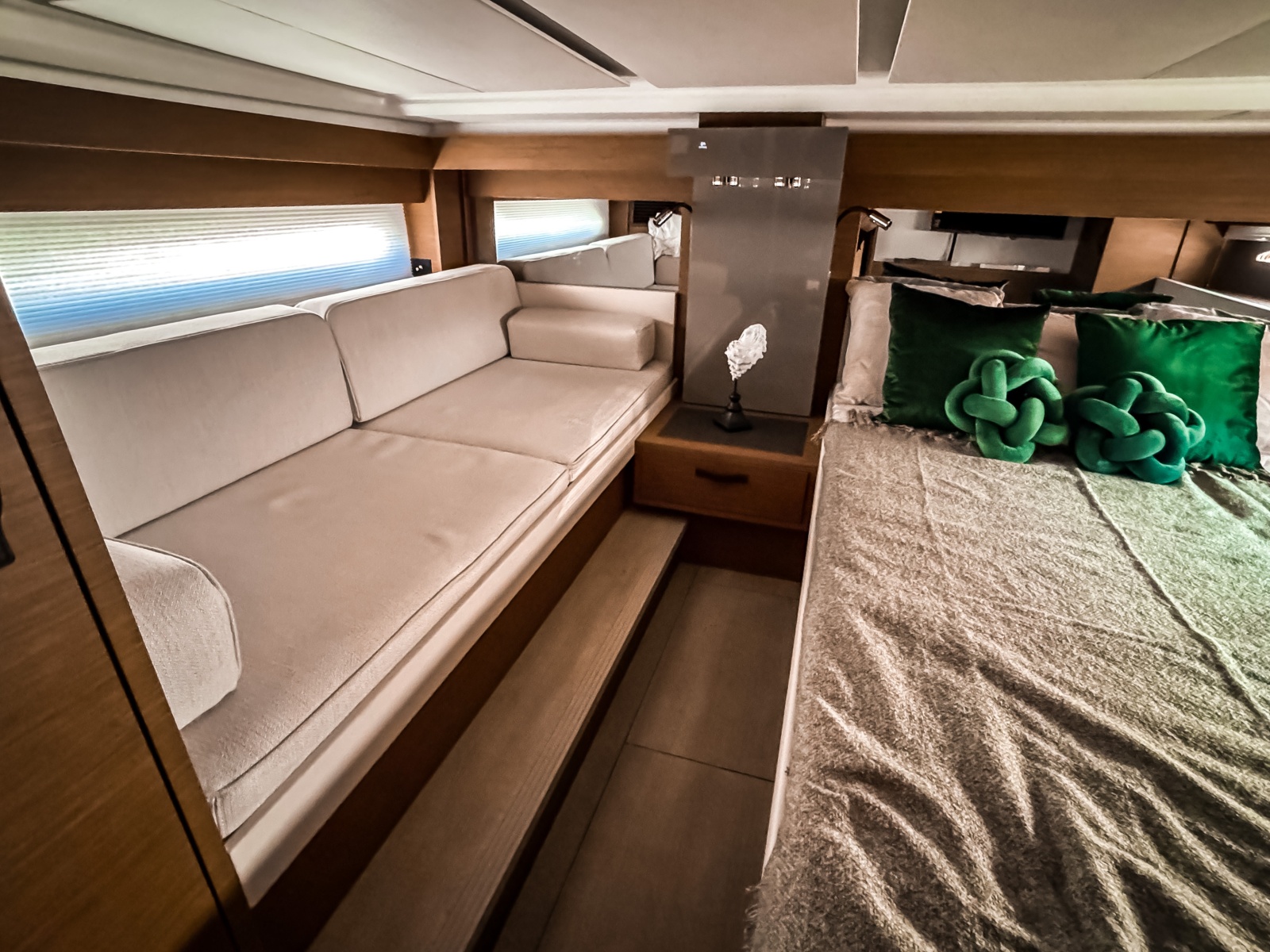 43' 2026 Wellcraft 44 Explorer