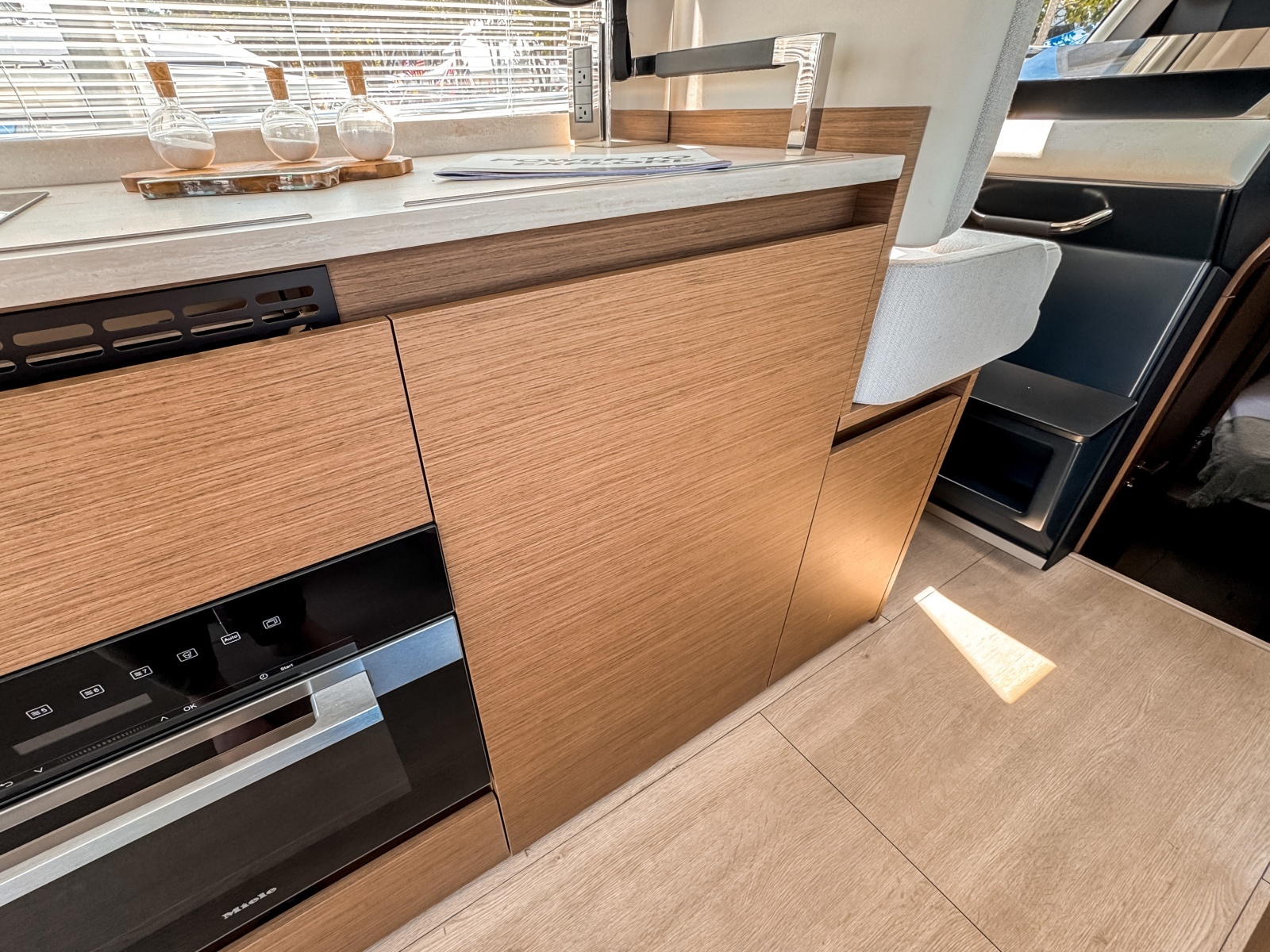 43ft Wellcraft Yacht For Sale