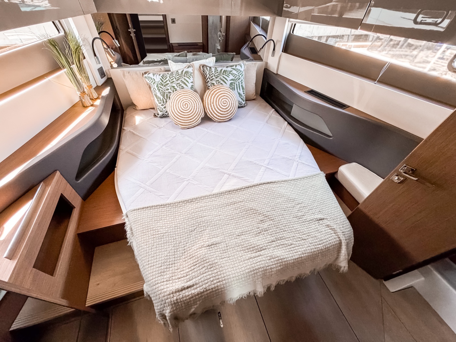 43ft Wellcraft Yacht For Sale