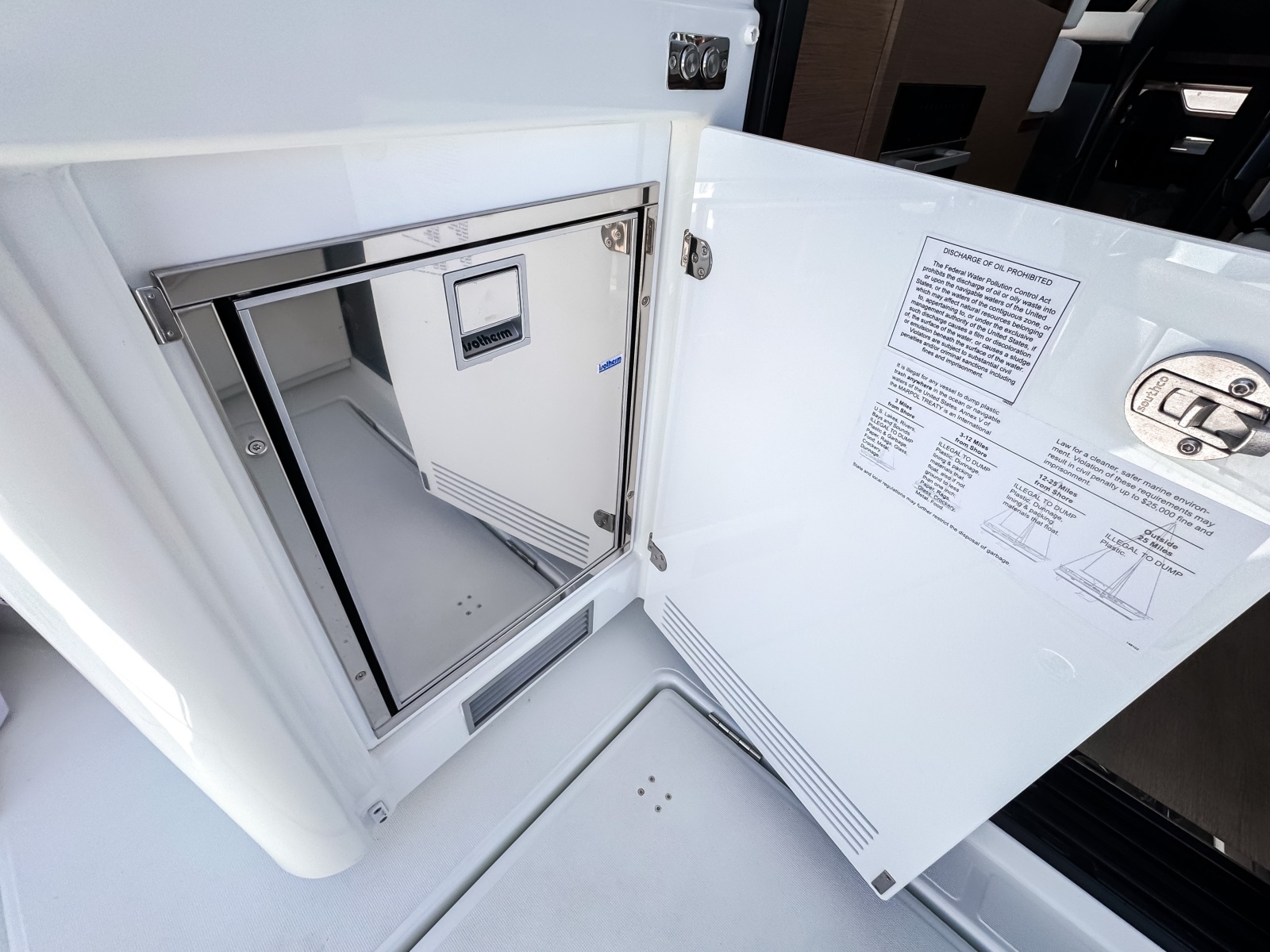 43ft Wellcraft Yacht For Sale