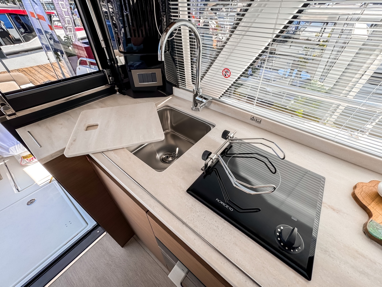 43ft Wellcraft Yacht For Sale