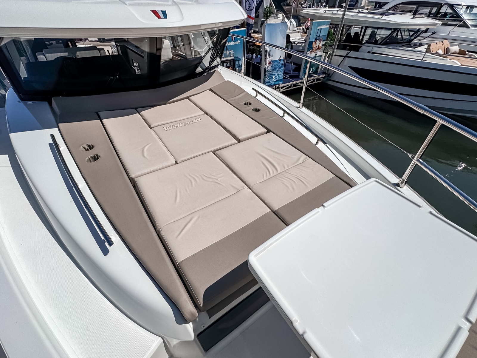 43' 2026 Wellcraft 44 Explorer