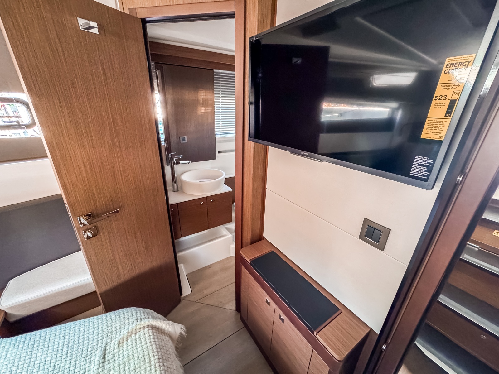 43' 2026 Wellcraft 44 Explorer