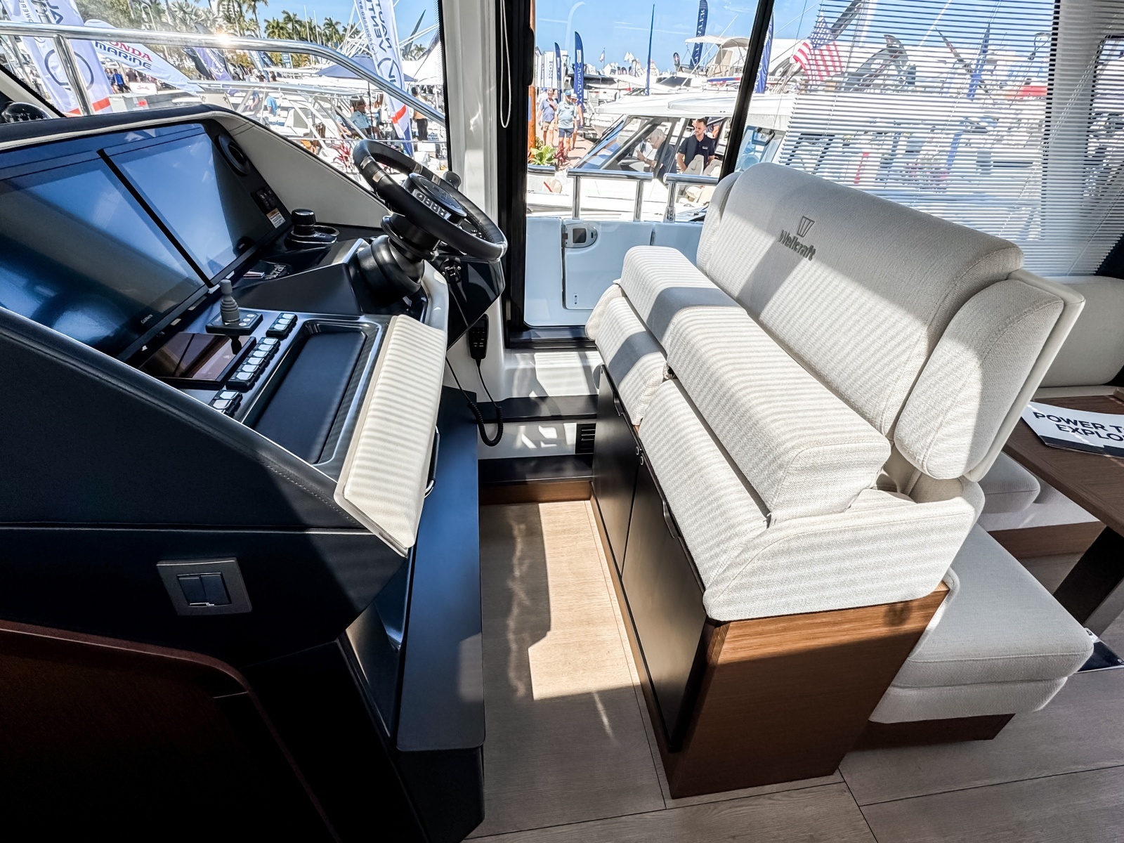 43ft Wellcraft Yacht For Sale