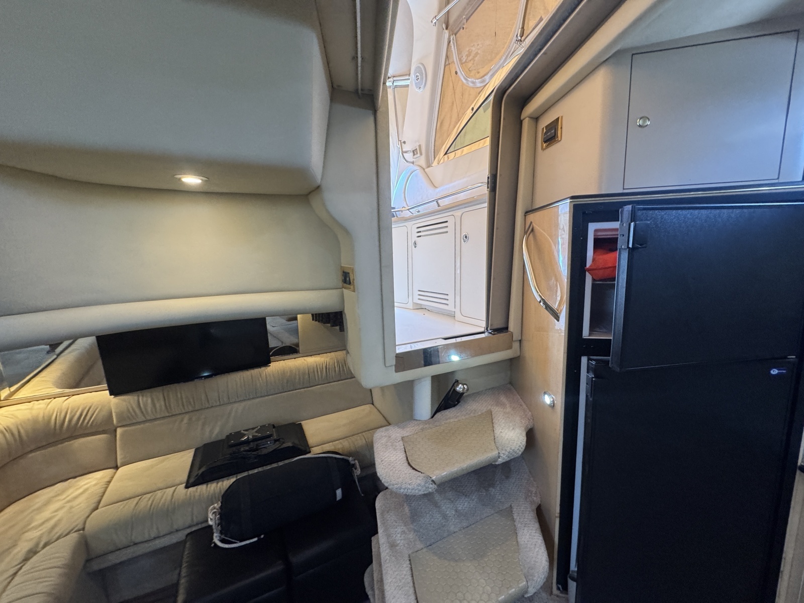 38ft Sea Ray Yacht For Sale