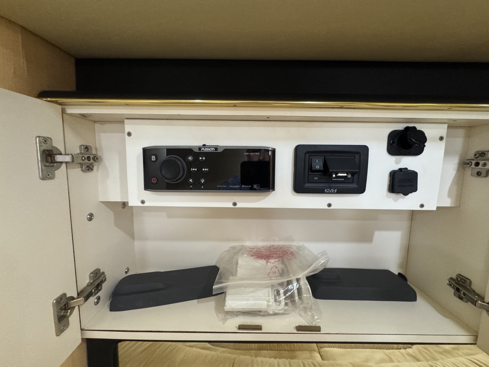 38ft Sea Ray Yacht For Sale