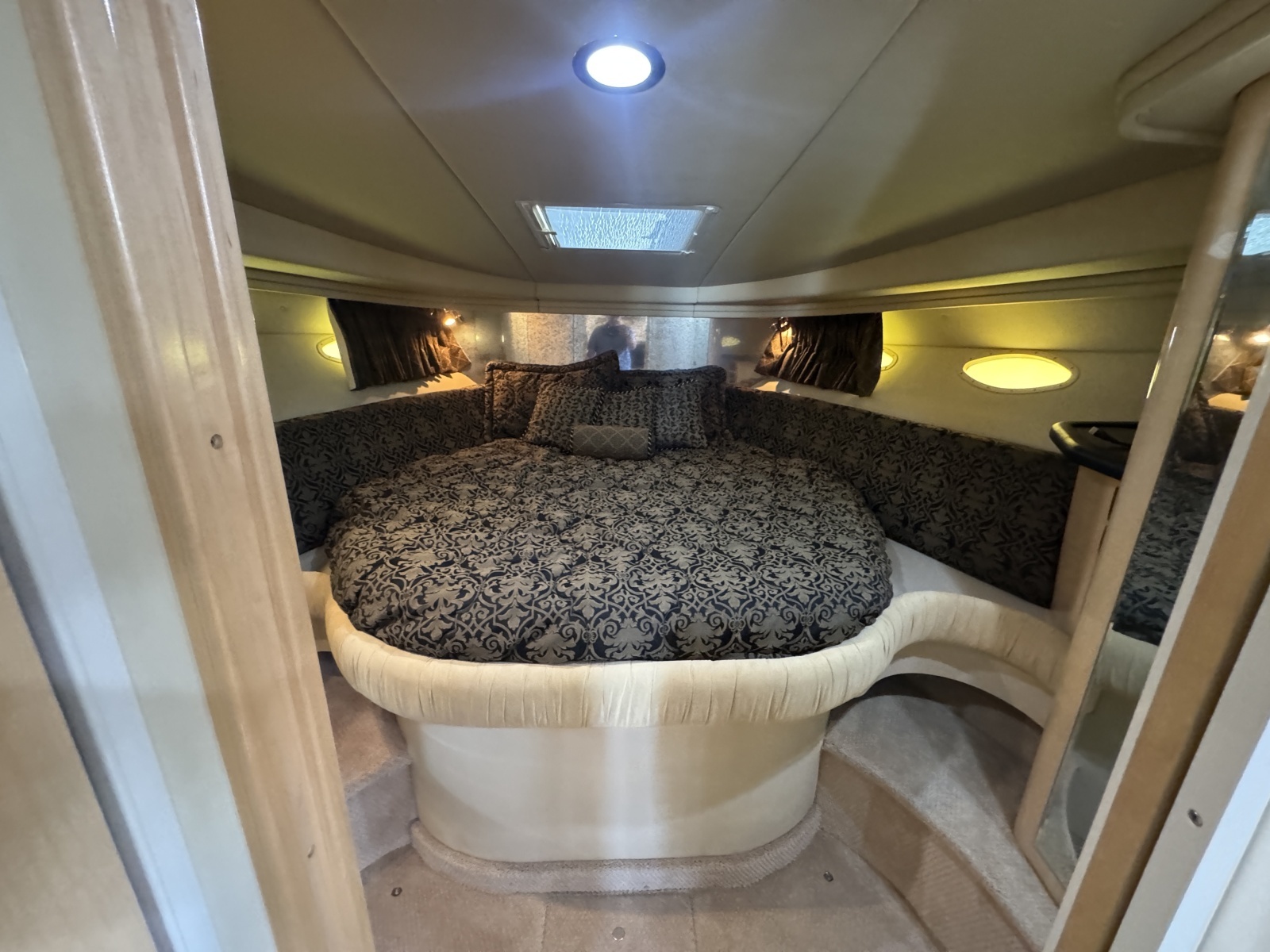 38ft Sea Ray Yacht For Sale