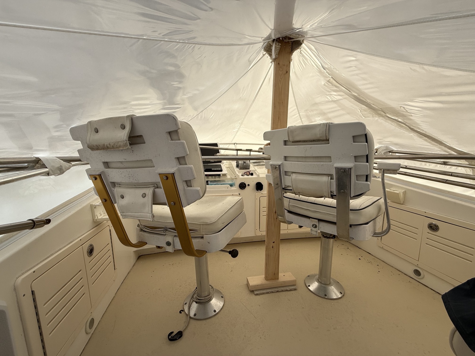 1996 Legacy Yachts 