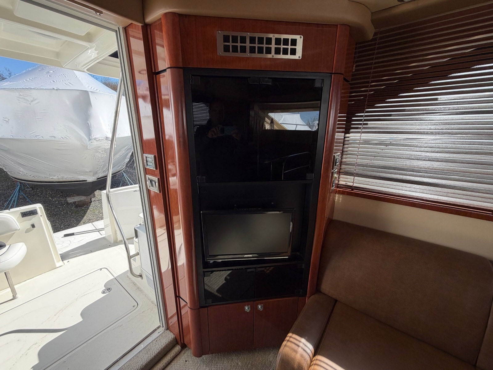 36' 2007 Sea Ray Sedan Bridge