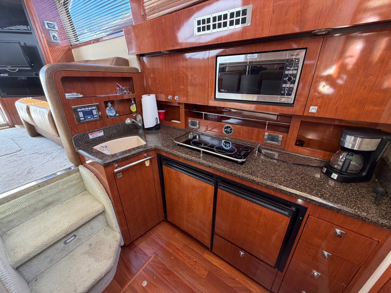 36ft Sea Ray Yacht For Sale