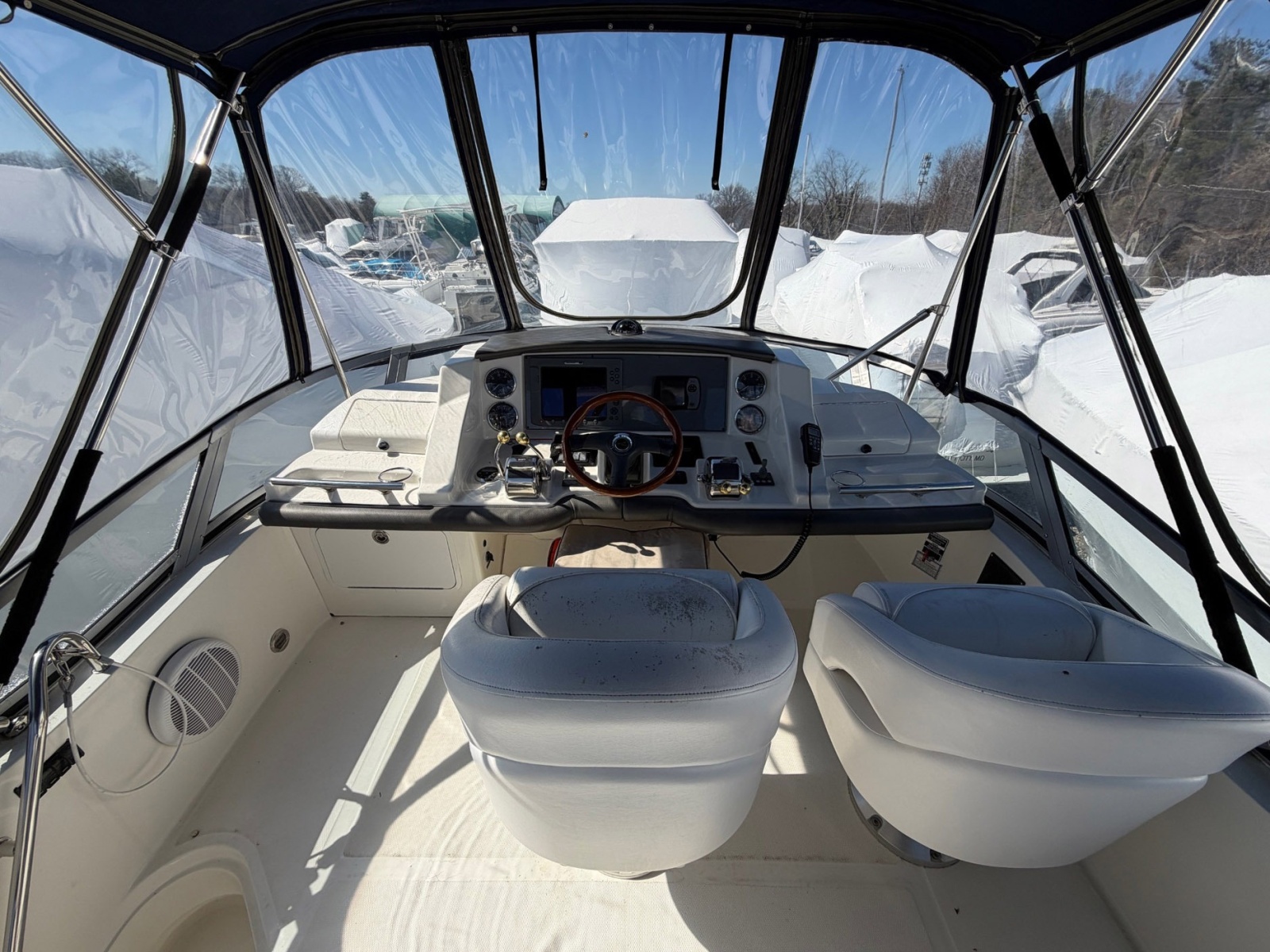 36' 2007 Sea Ray Sedan Bridge