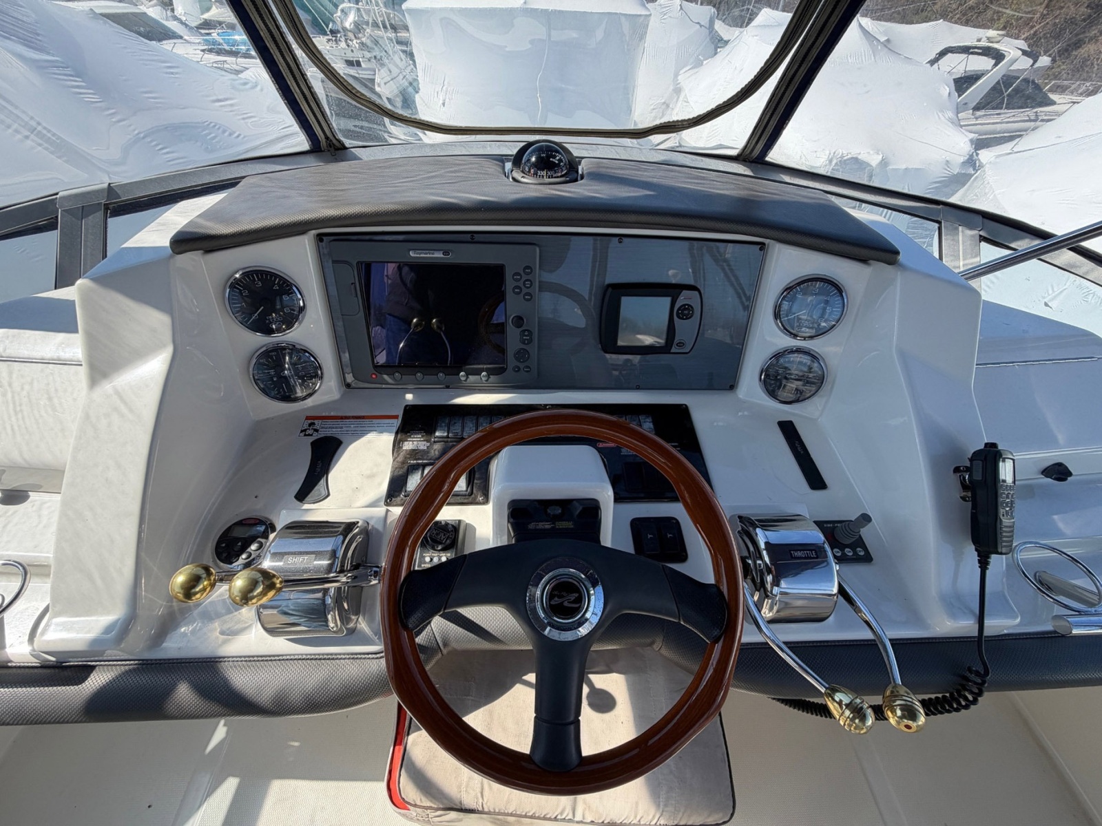 36' 2007 Sea Ray Sedan Bridge