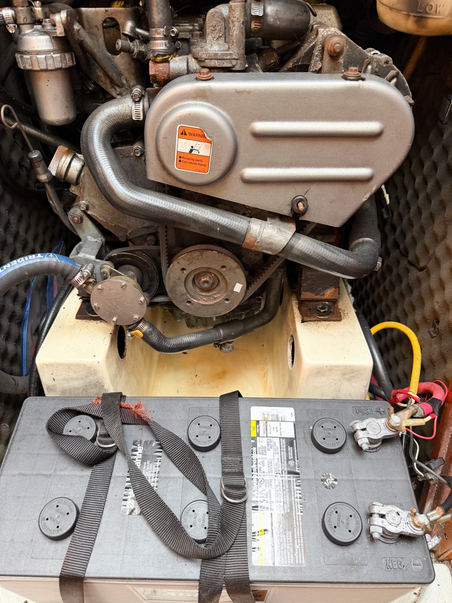 32' 2007 Beneteau 323