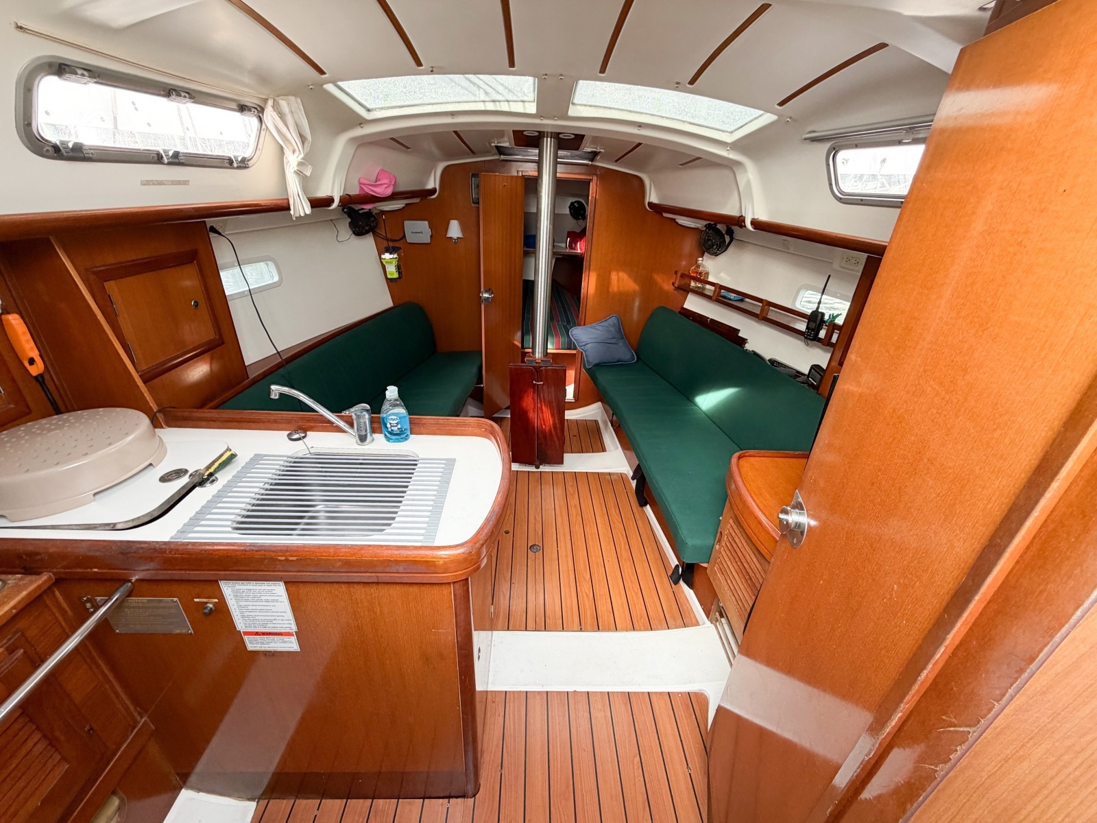 KIKI 32ft Beneteau Yacht For Sale