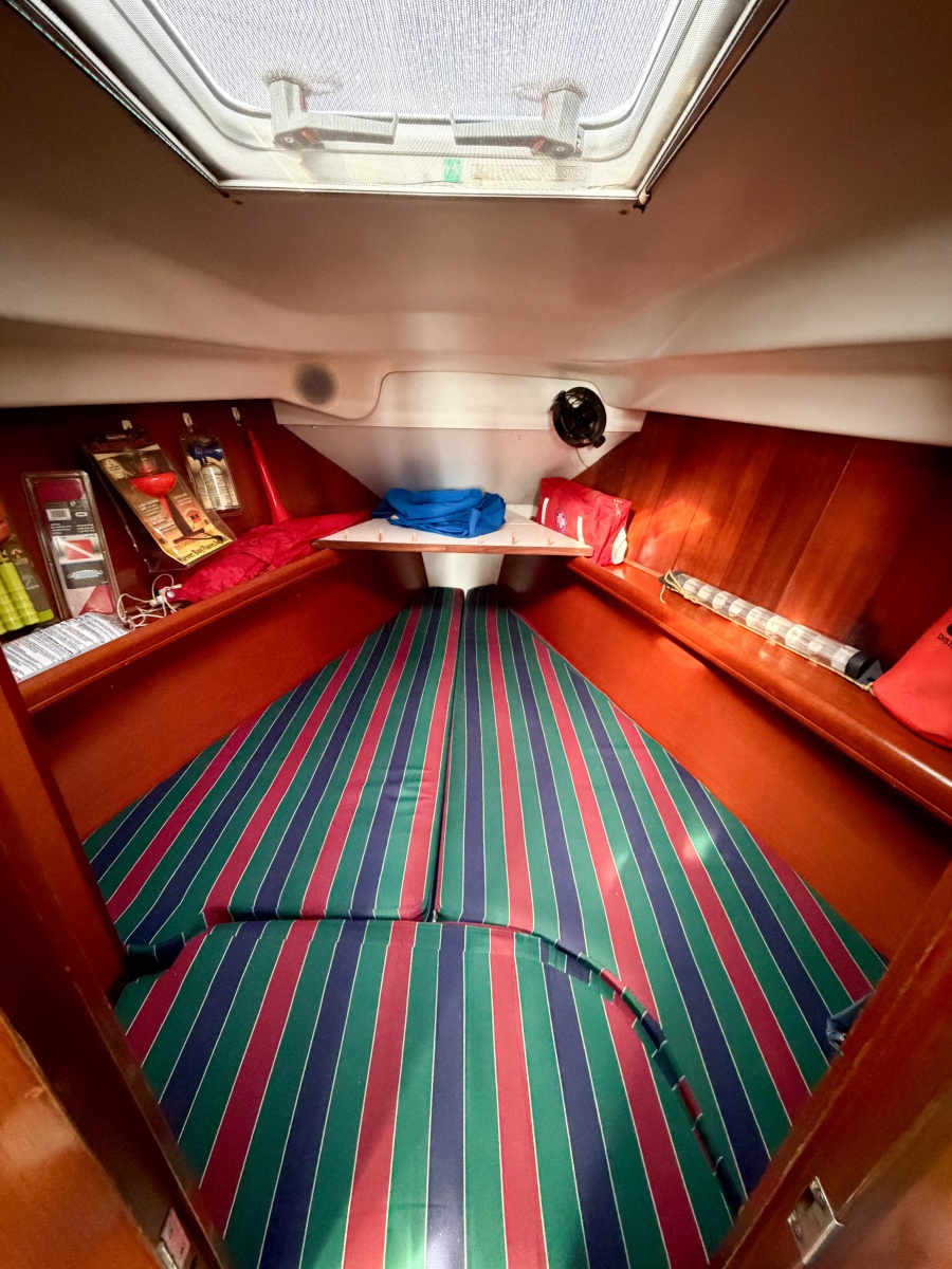 32' 2007 Beneteau 323