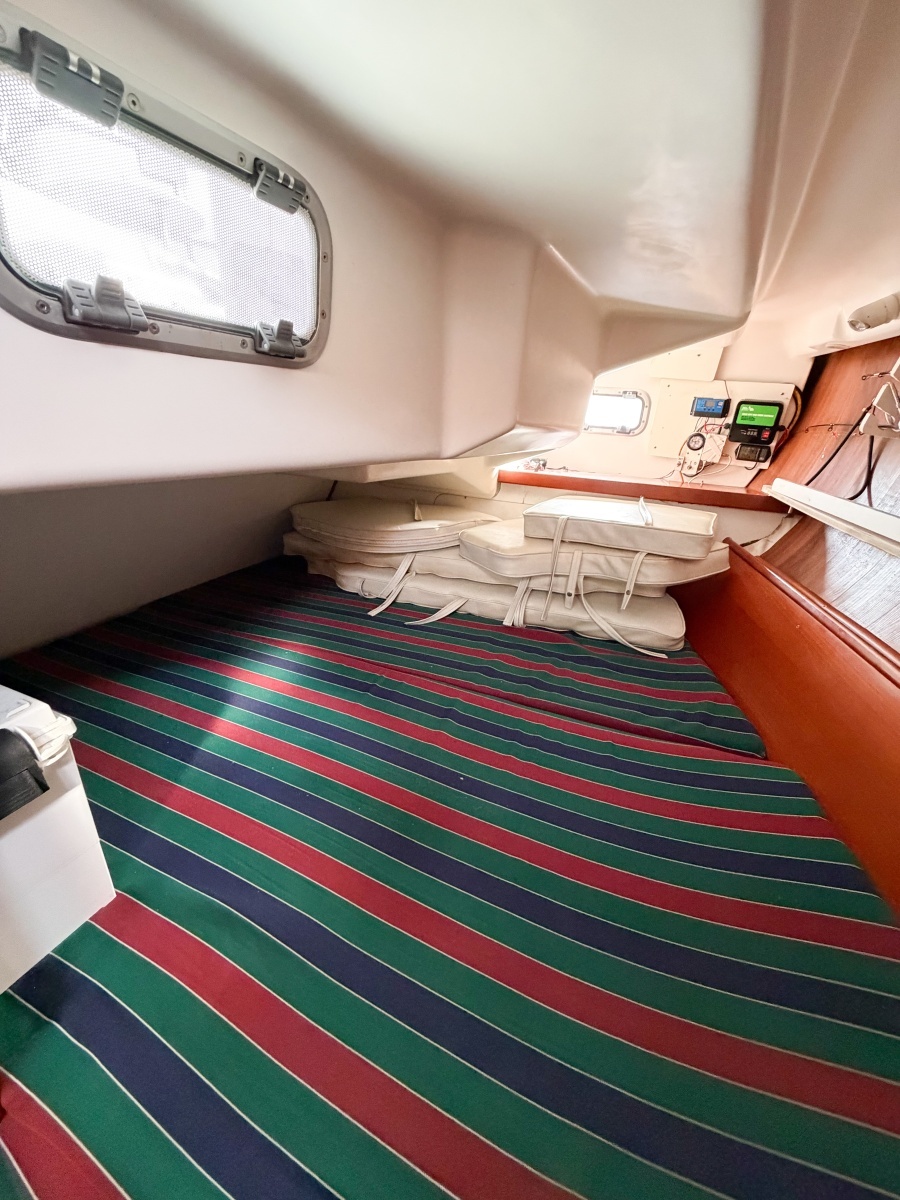 KIKI 32ft Beneteau Yacht For Sale