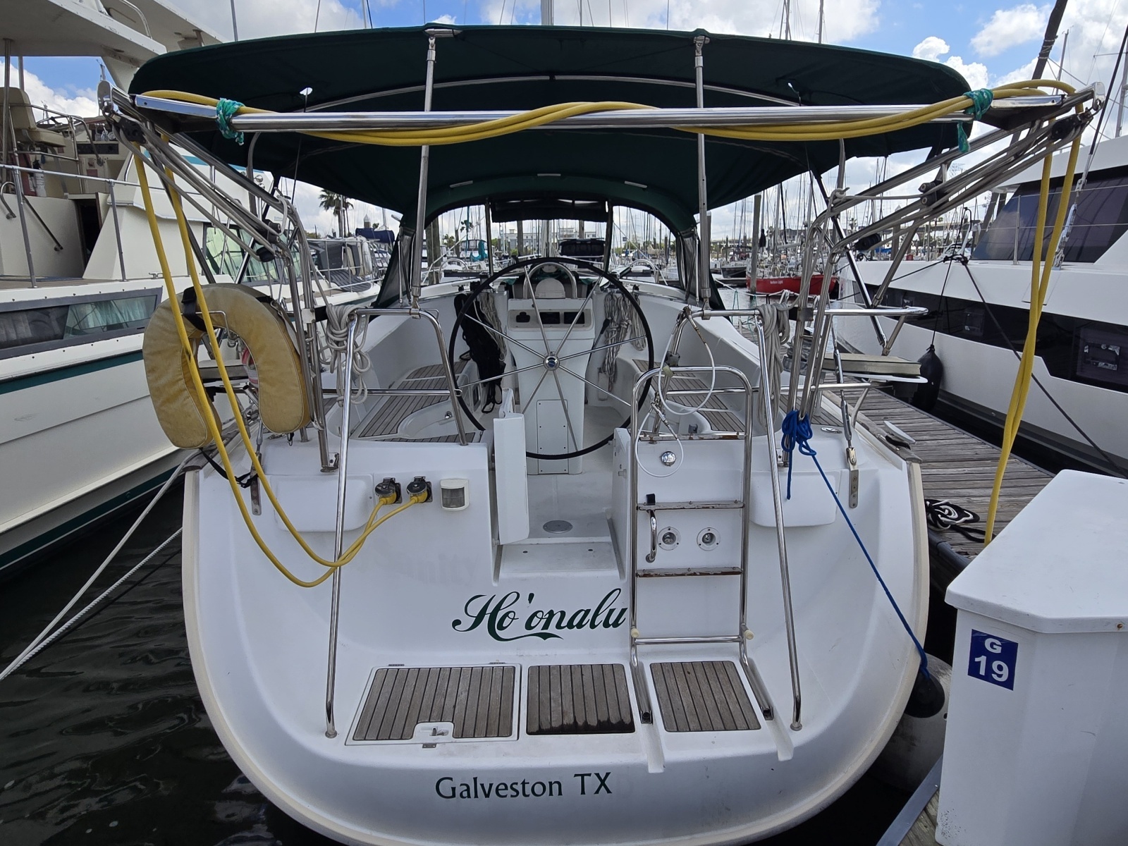 Ho onalu 42ft Beneteau Yacht For Sale