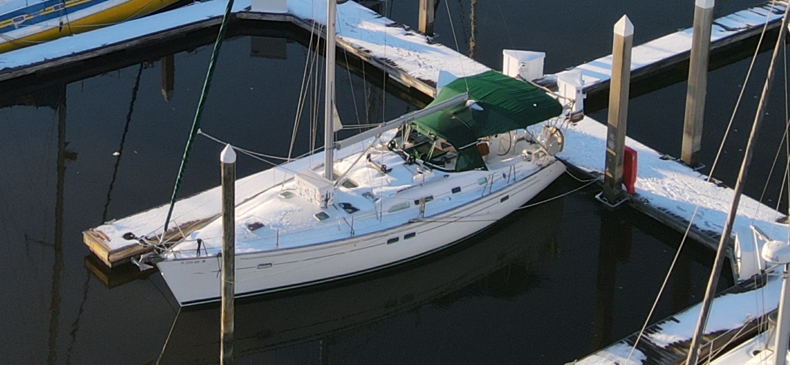 42' 2004 Beneteau 423