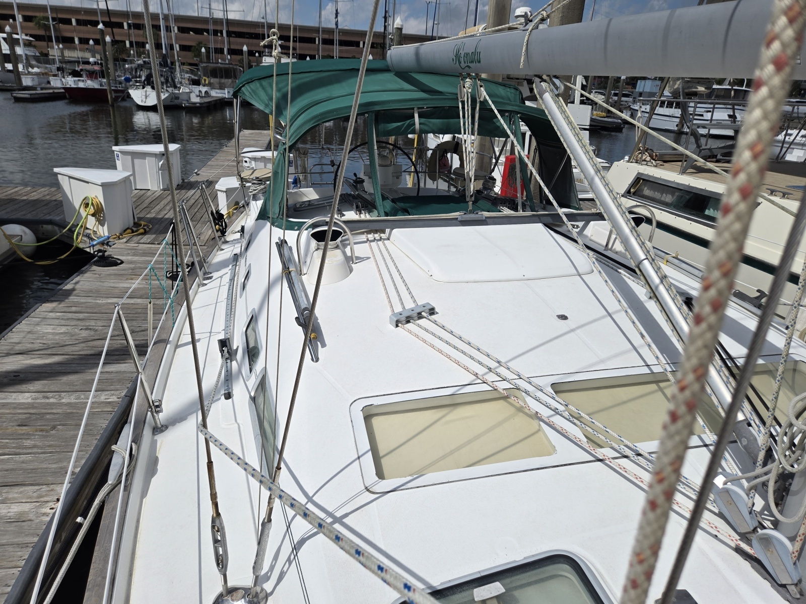 Ho onalu 42ft Beneteau Yacht For Sale
