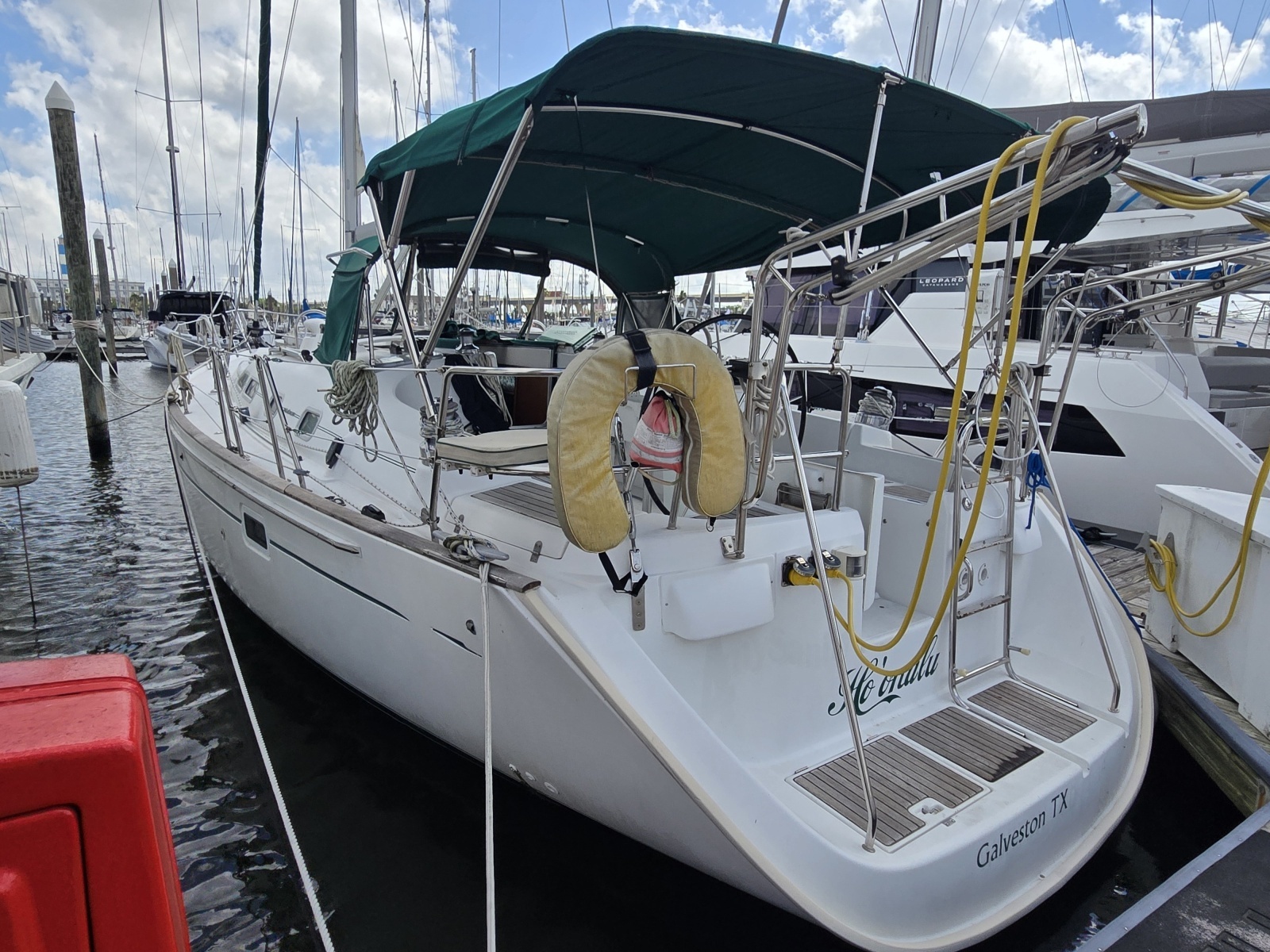 Ho onalu 42ft Beneteau Yacht For Sale