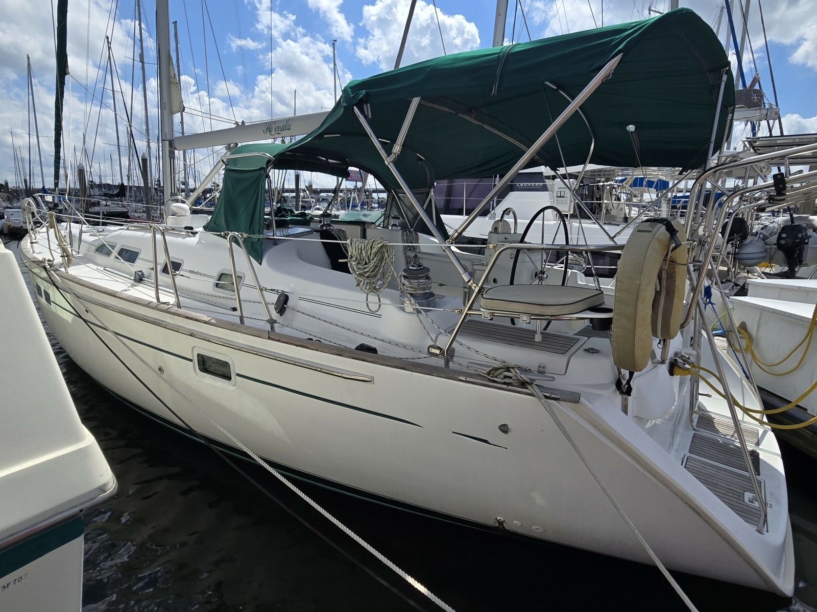 Ho onalu 42ft Beneteau Yacht For Sale