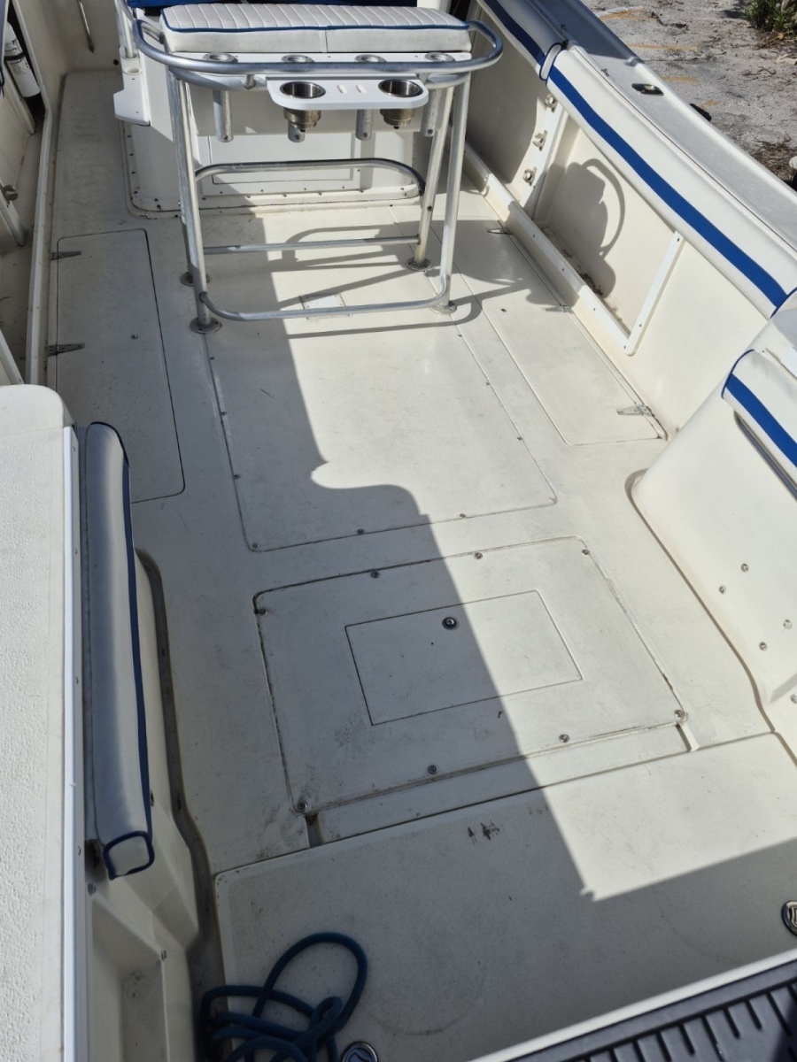 26ft Mako Yacht For Sale