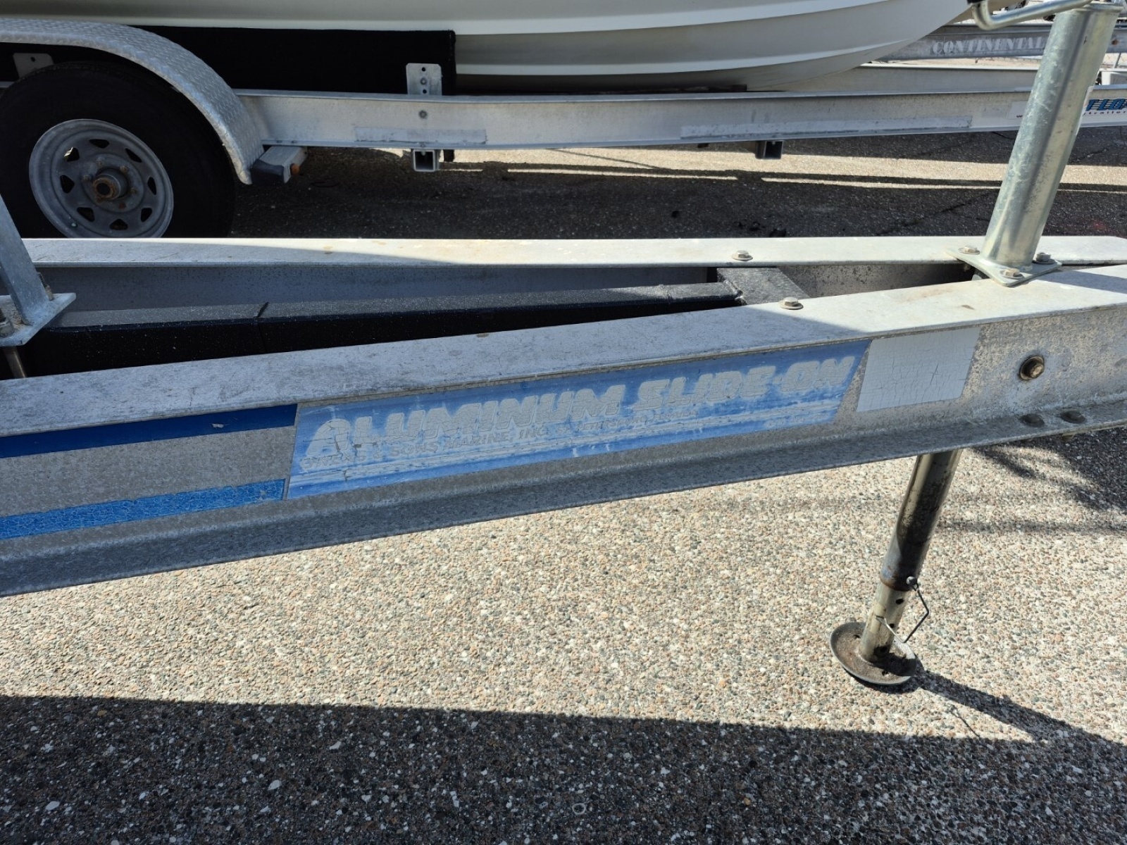 26ft Mako Yacht For Sale