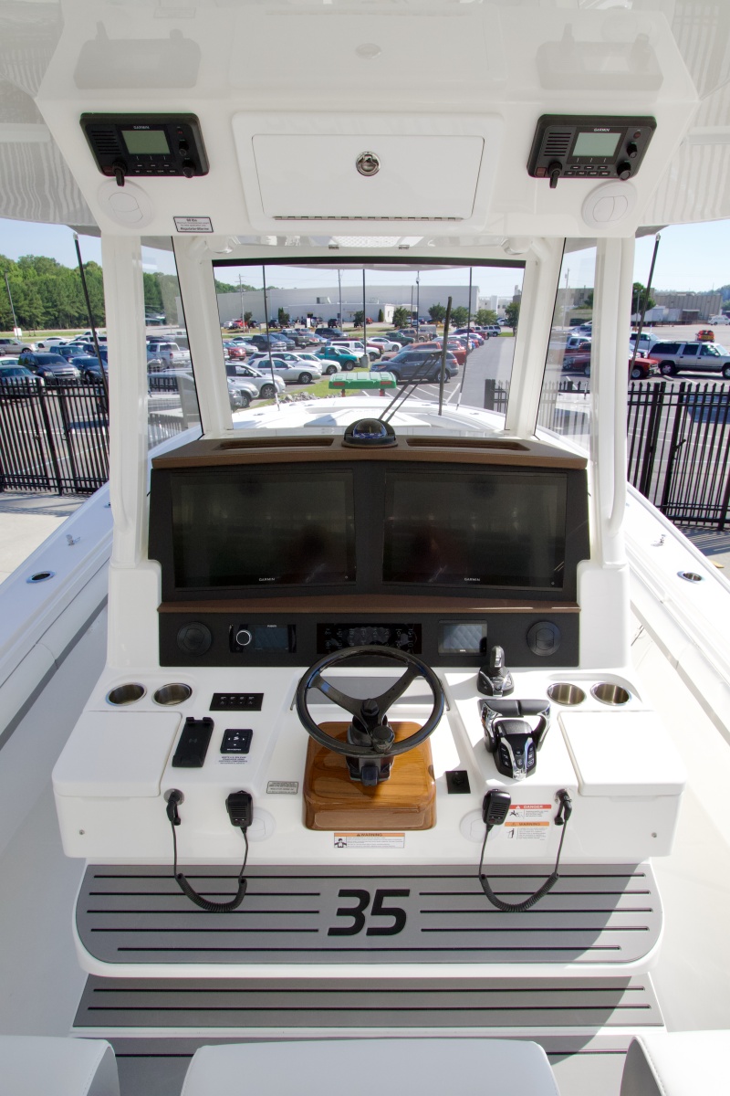2027 Regulator 35