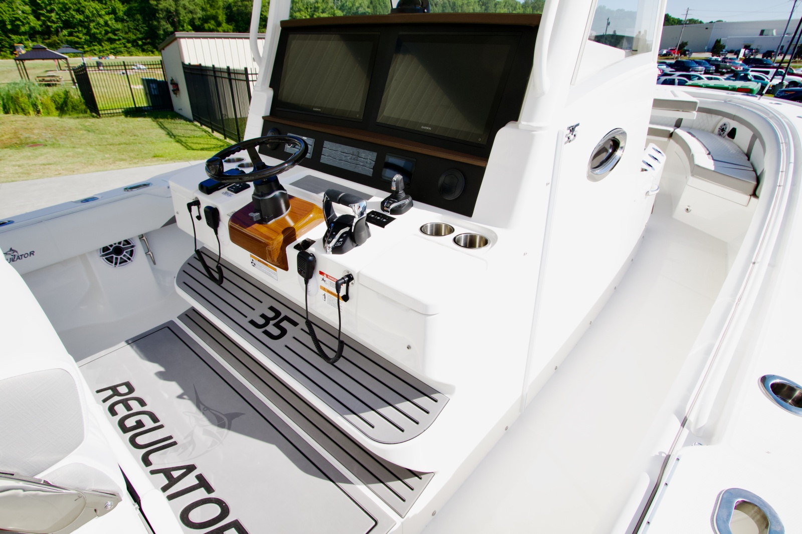 2027 Regulator 35