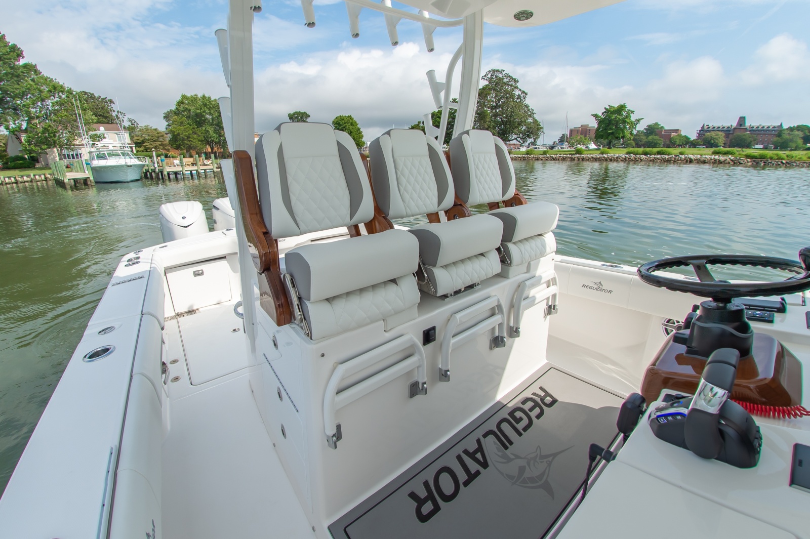2027 Regulator 35