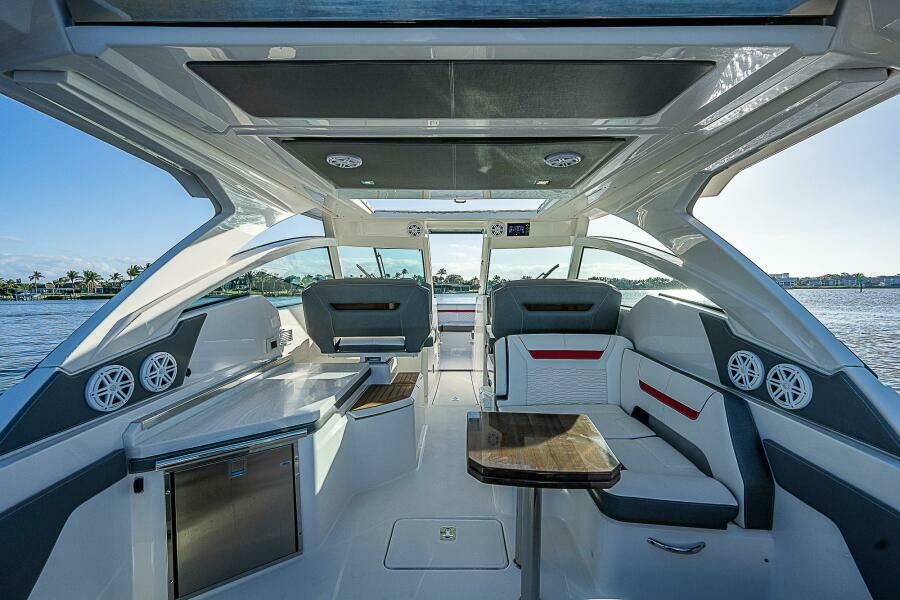 MULLIGAN 34ft Tiara Sport Yacht For Sale