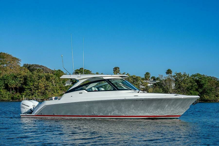 MULLIGAN 34ft Tiara Sport Yacht For Sale