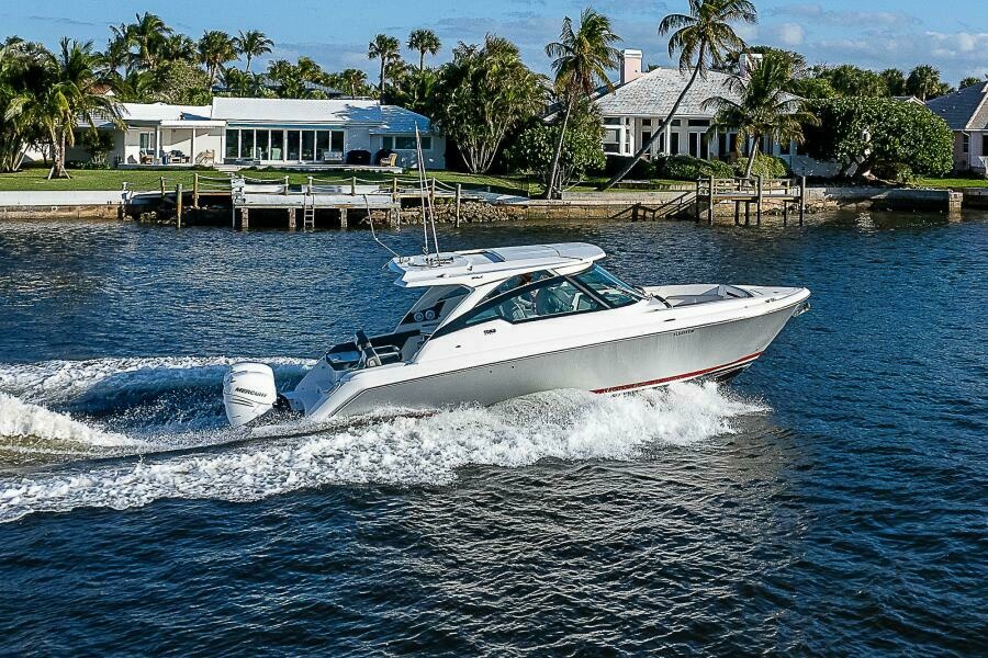 MULLIGAN 34ft Tiara Sport Yacht For Sale