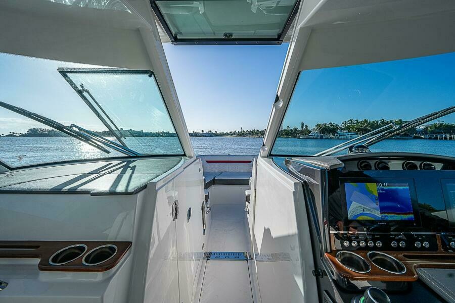 MULLIGAN 34ft Tiara Sport Yacht For Sale