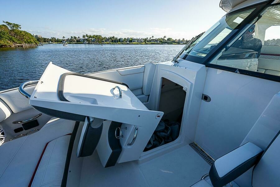 MULLIGAN 34ft Tiara Sport Yacht For Sale