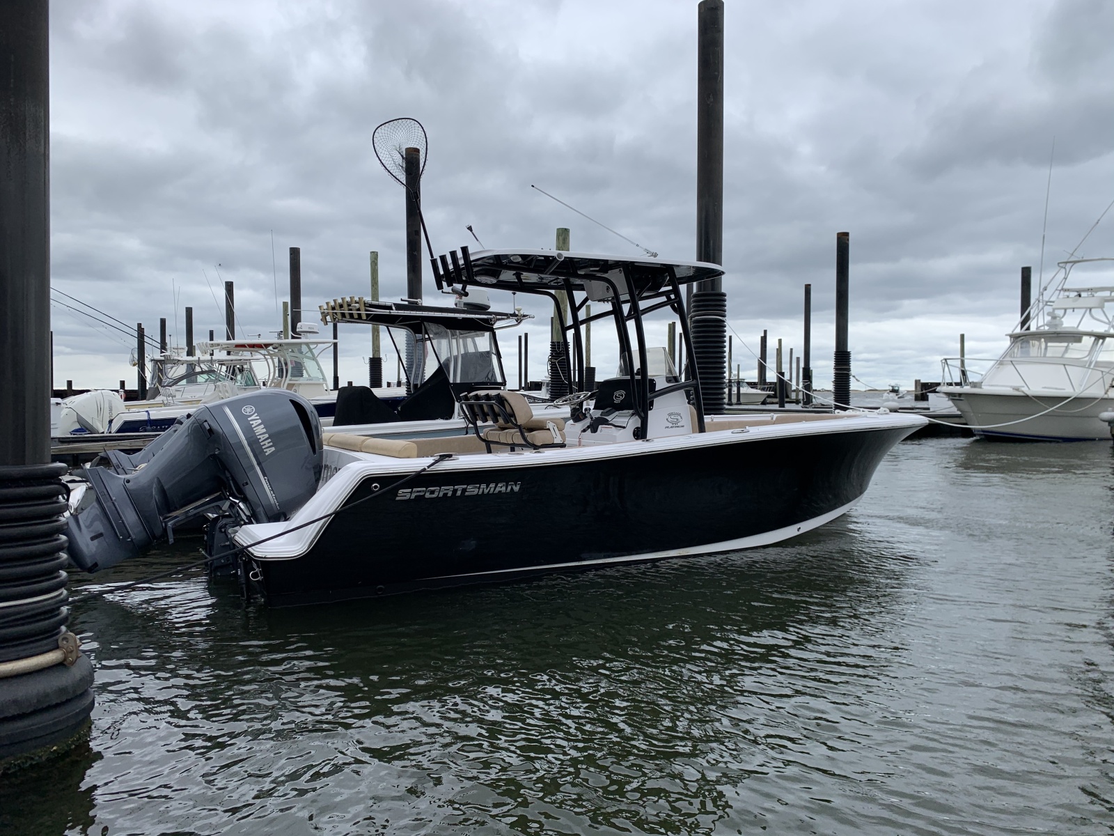 23' 2019 Sportsman Heritage 231 Center Console