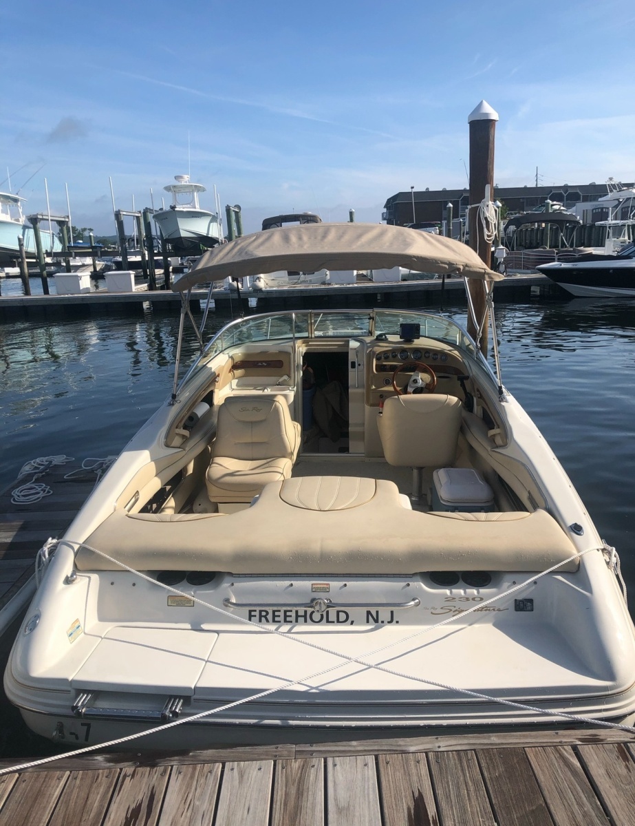 23ft Sea Ray Yacht For Sale