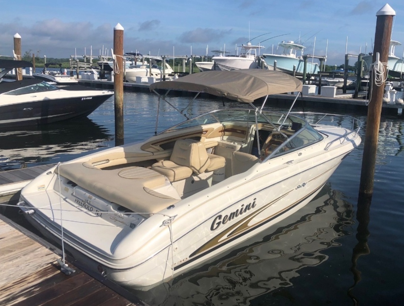 23ft Sea Ray Yacht For Sale