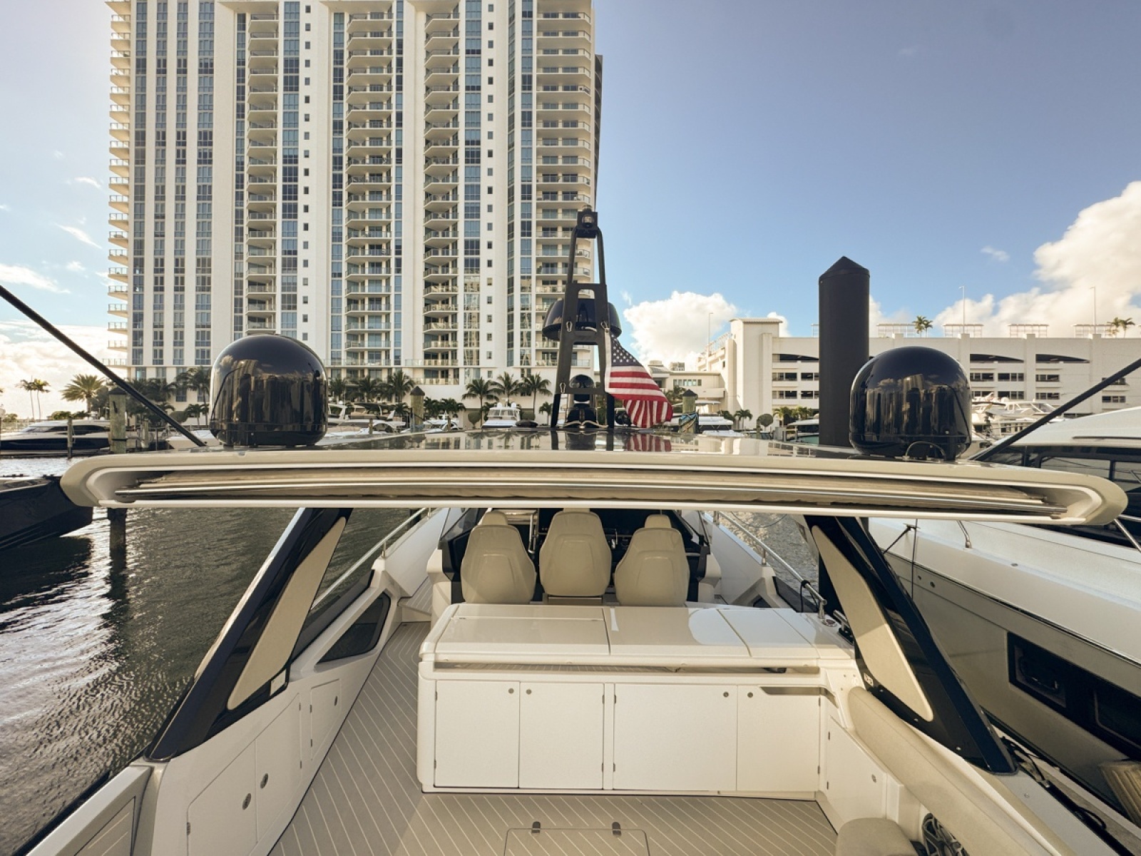 Chicken Money 47ft Azimut Yacht For Sale