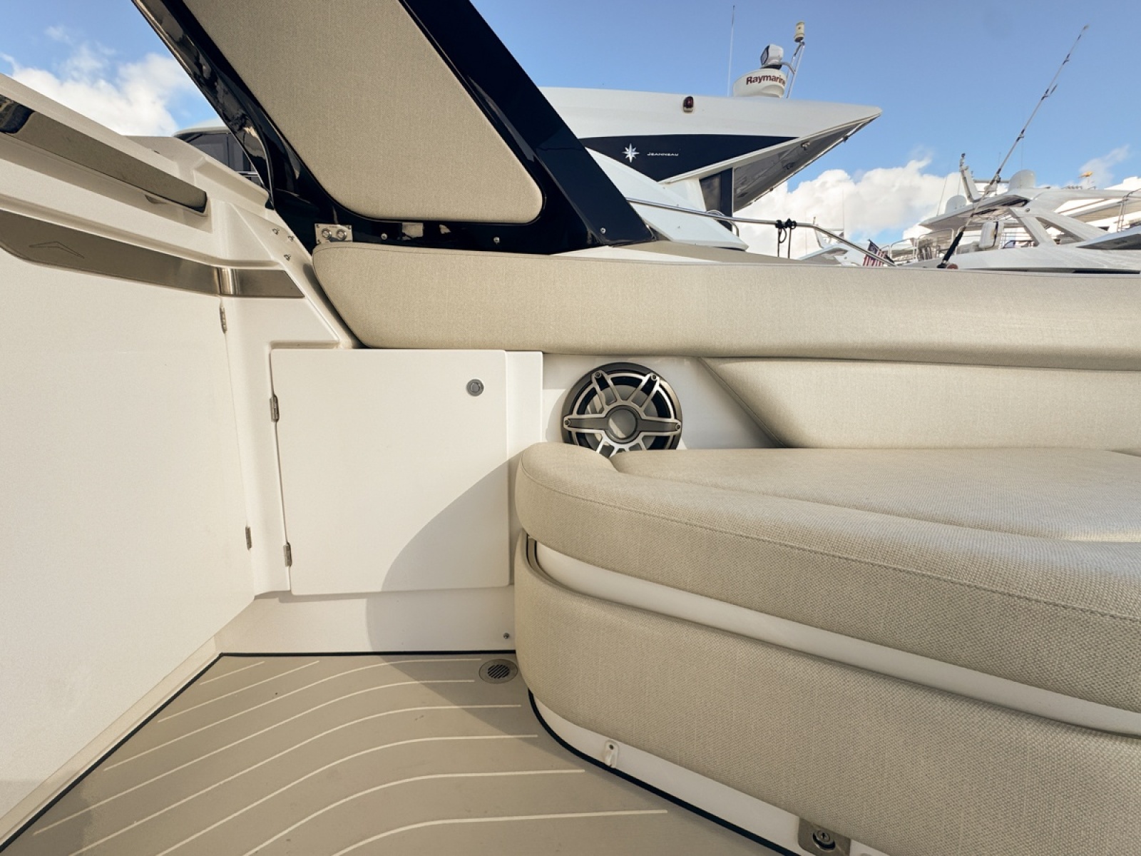 47' 2023 Azimut Verve 47