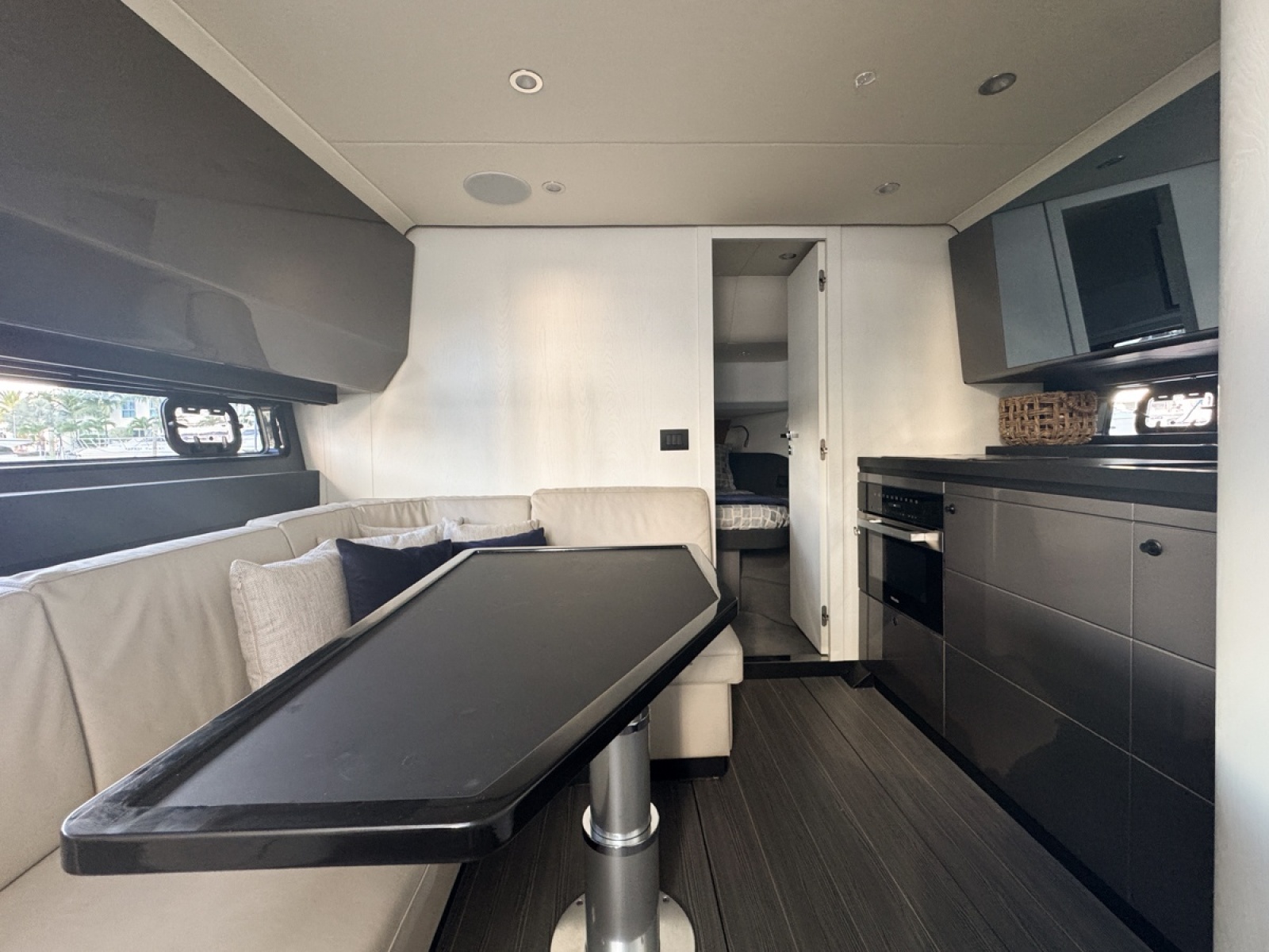 47' 2023 Azimut Verve 47