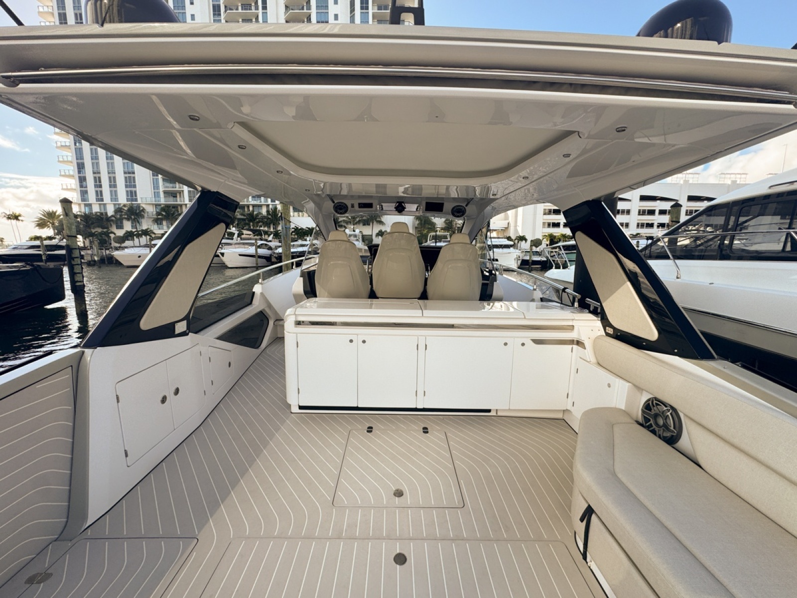 Chicken Money 47ft Azimut Yacht For Sale